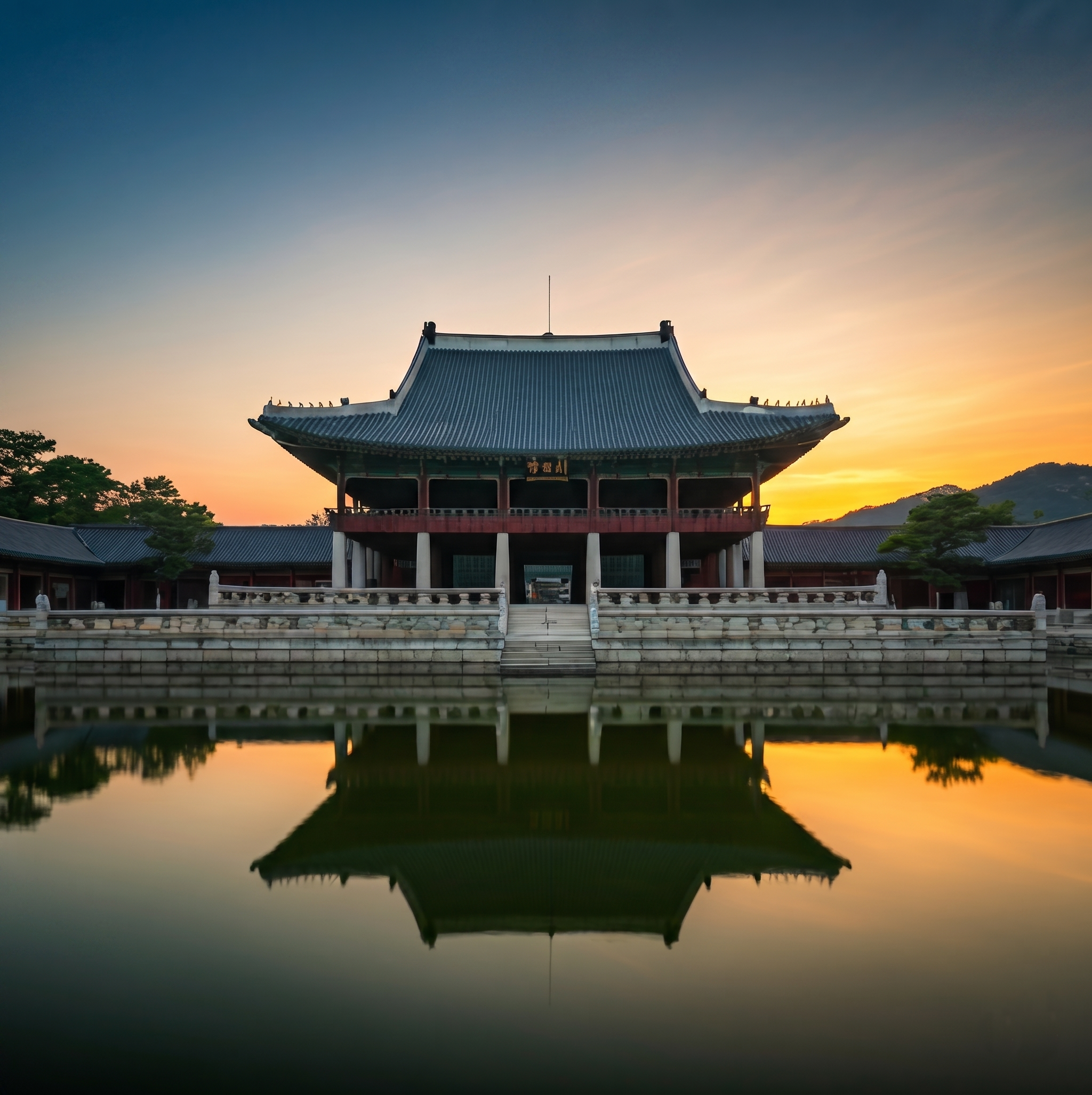 Gyeongbokgung Palace at sunset